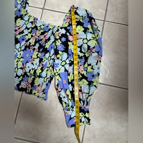 Free People Ariana Smocked Floral Puff Sleeve Smocked Top - Picture 8 of 14